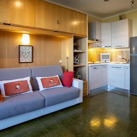 In Con Piscina E Baia Privata *