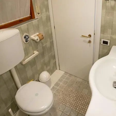In Con Piscina E Baia Privata