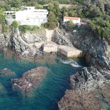 In Con Piscina E Baia Privata *