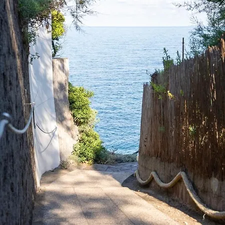 In Con Piscina E Baia Privata * 罗西尼亚诺马里蒂莫